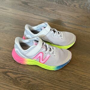Girls New Balance fresh foam Arishi sneakers
